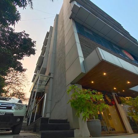 Hotel Samraj Mumbai Kültér fotó